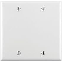 4 Prises Murales Leviton 88064 - 4-Gang, Blanc, Thermoset, Standard, Neuf