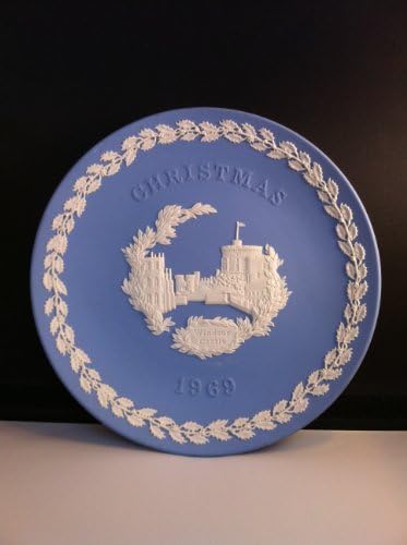 1969 Wedgwood Jasperware Christmas Plate