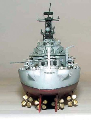Trumpeter 1/700 USS Missouri BB63 Battleship 1991 Model Kit