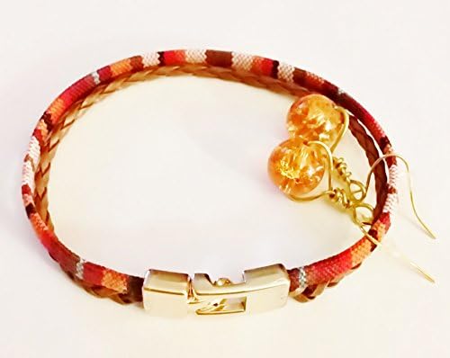 Bracelet &amp; earring set (2 pcs.) Hand wrapped gold tone wire with 8mm apricot colored crackle beads. BJS579