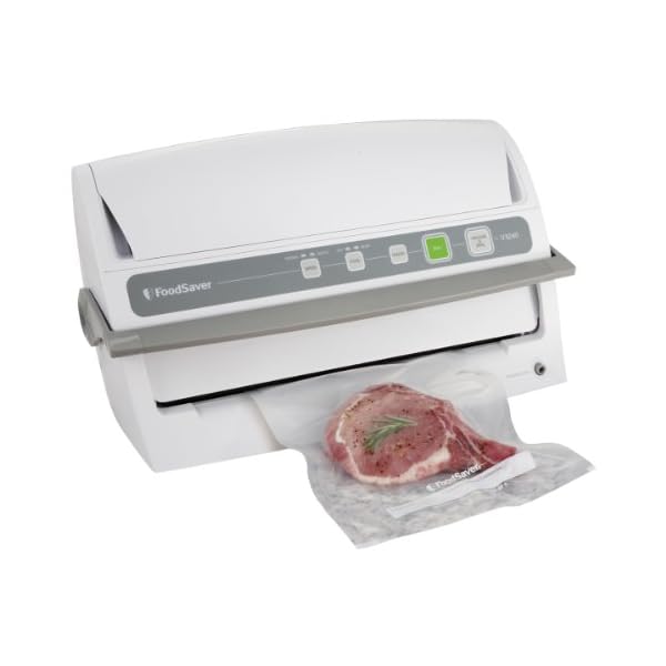 FoodSaver-V3240-Vacuum-Sealing-System-with-Starter-Kit