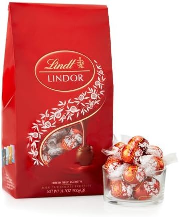 Lindt Lindor Chocolate Truffles Gift Bag - 75 Count - 31.7 Ounces - 900 Grams (Milk Chocolate Truffles)