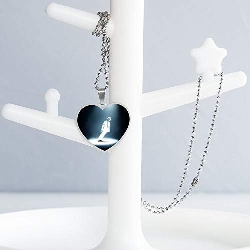 マイケル ジャクソン スペースステップ スポットライト ステージパフォーマンス Michael Jackson 18 ネックレス メンズ アクセサリー チタン 贈り物 金属アレ 文字刻印 名入れ無料 バレンタインの贈り物 誕生日プレゼント B084dpcv5z 1 400円