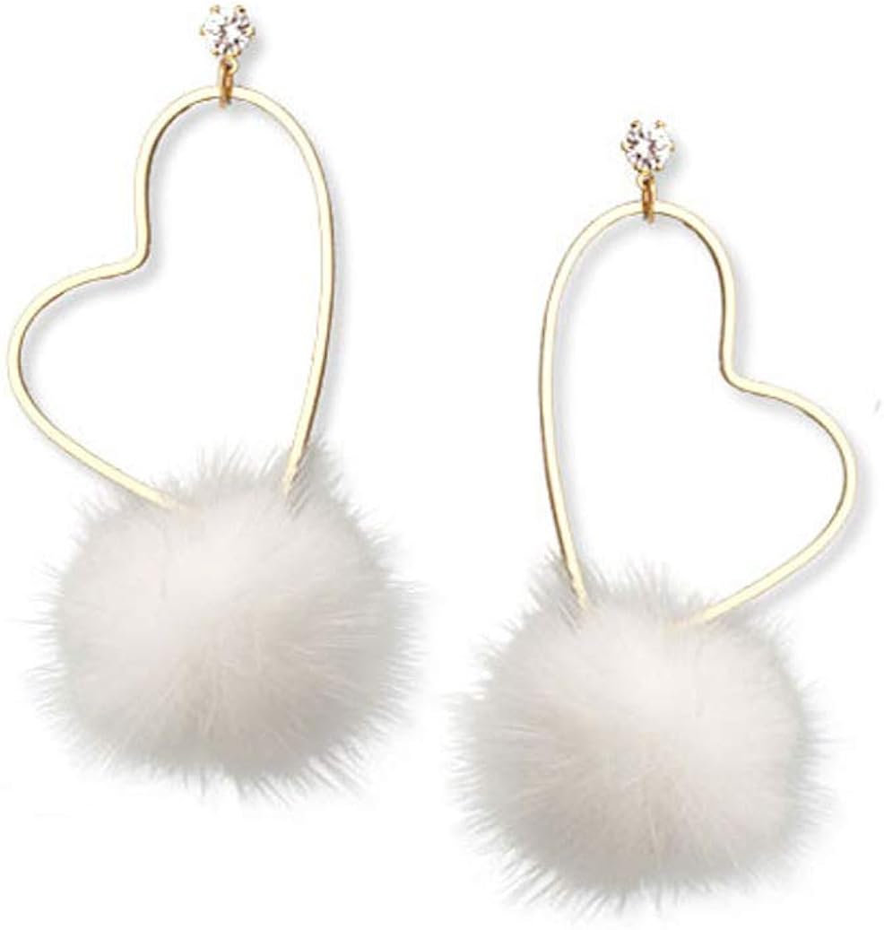 Amazon Co Jp Onnfmh イヤリング ハート ミンクファー ふわふわ 揺れる 秋冬 ノンホール ピアス レディース 人気 ホワイト イヤリング ジュエリー