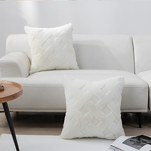 Cozy Bliss Faux Fur Pillow Covers Luxury Super Soft Plush Fleece Throw Pillowcase, Textured Knitted Cushion Cover Decorative Pillowcases for Sofa Couch Bed Chair Car (Cream, 18\