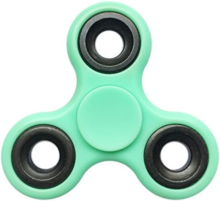 Findbest Fingertip Gyroscope Tri-Spinner Fidget Toy EDC Focus Toy, Ultra Durable High Speed Exquisite Hand Spinner for ADD, ADHD Anxiety Autism Boredom Stress Focus Children and Adults (green)