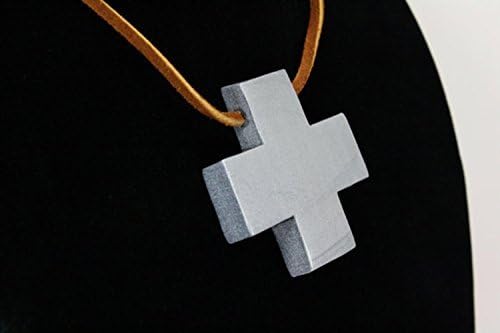 Misato Katsuragi's cross - Evangelion