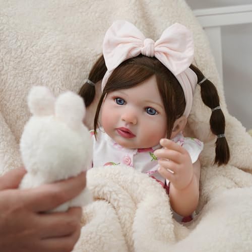 Bebê Reborn Realista Boneca Corpo de Silicone Menina Realista Corpo de Silicone Cabelo Implantado com Acessórios Original Pintada Corpo Realista Olhos Azuis Pode dar Banho 55cm (Menina Coelho 55cm)