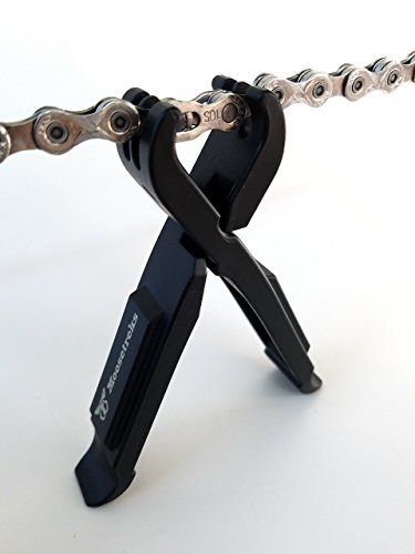 Moosetreks 2 in 1 Bike Tire Levers + Master Link Chain Pliers | Premium Swiss Engineering Plastic