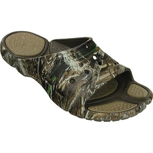 realtree max 5 crocs