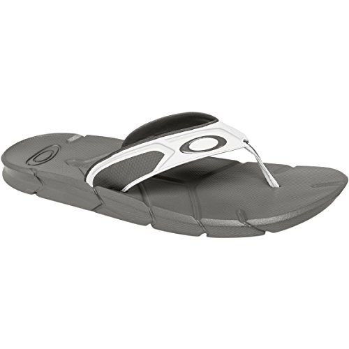 Buy Oakley Men's Factory Lite Thong Sandal Online at desertcartBahamas
