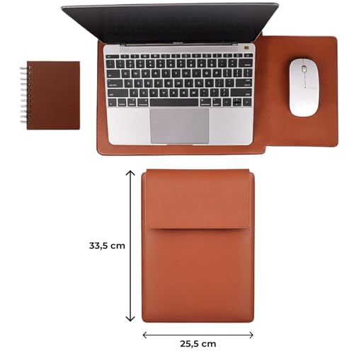 Capa PREMIUM em Couro para Macbook Pro e Air 13" a 14" Polegadas (2016-2025) com Suporte Ergonômico e Mousepad Integrado, Compatível com Notebook (Marrom)