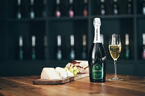 Menger-Krug Riesling Brut Sekt (3 x 0,75 l) – Bild 7
