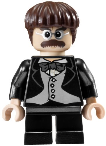 LEGO Harry Potter Hogwart's Castle 4842 (Discontinued by manufacturer)