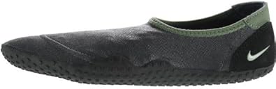 nike aqua sock classic