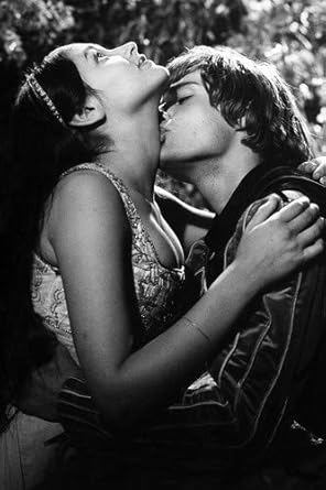 Olivia Hussey And Leonard Whiting In Romeo And Juliet Kissing Neck Olivia Hussey And Leonard Whiting In Romeo And Juliet Kissing Neck