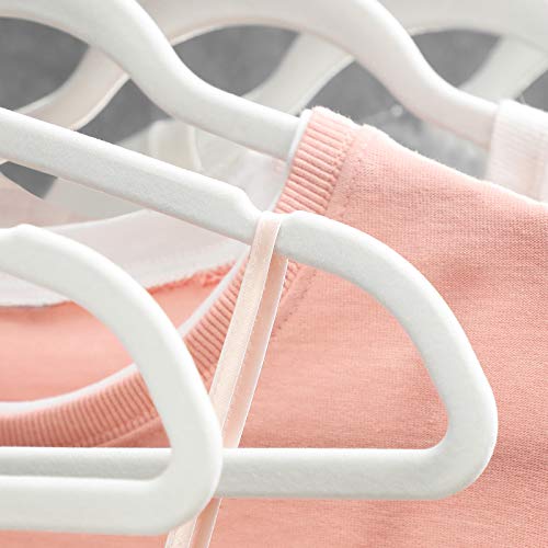 SONGMICS Ganchos de Ropa de Terciopelo 50 PCS, Giratorios de 360° | Para Ropa Fina y Abrigos, Antideslizantes y Ahorradores de Espacio, MCRF026W03