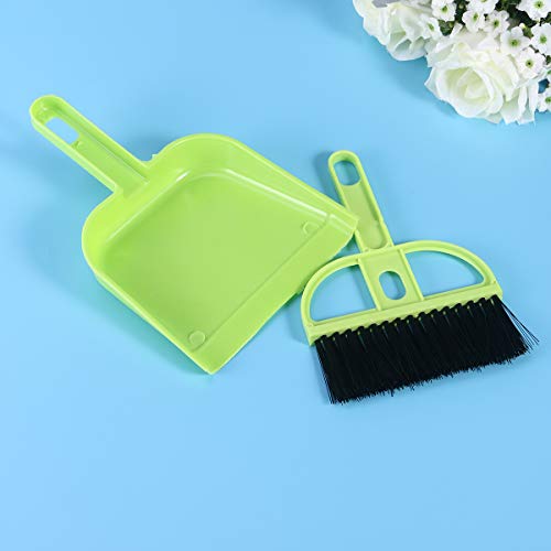 Practical Plastic Mini Broom and Dustpan Set for Desktop Pets Nest Cage Cleaning (Green)