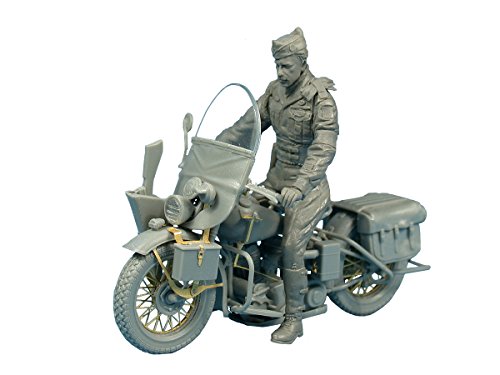 MiniArt Models 1/35 U.S. Military Policeman with Motorcycle Model Kit
