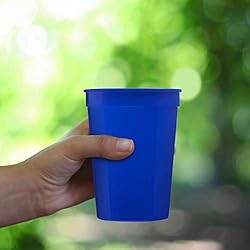 DISCOUNT PROMOS Disposable Plastic Cups 12 oz. Set