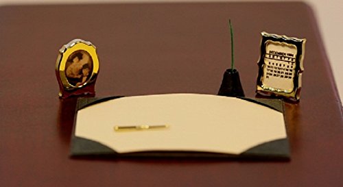 Dollhouse Miniature Chrysnbon Miniature Desk Set