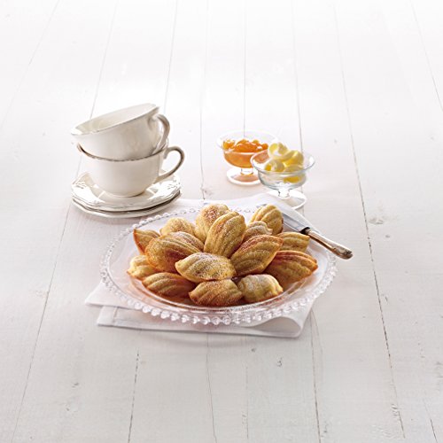 Lekue 9 Cavities Madeleines Multi Cavity Baking Mold, Red