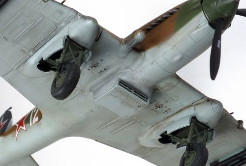 Tamiya Models Ilyushin IL-2 Shturmovik Model Kit (1/72 Scale)