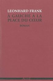 À gauche à la place du coeur