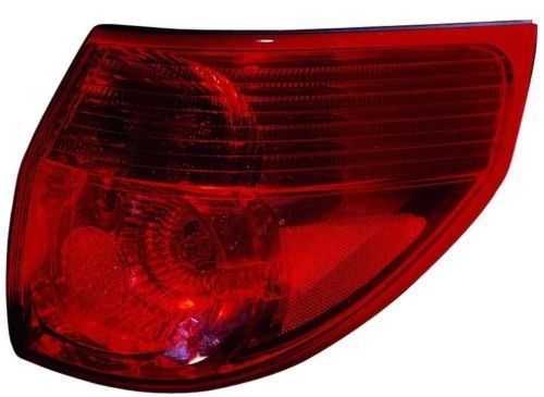 Toyota Sienna Replacement Tail Light Assembly - Passenger Side