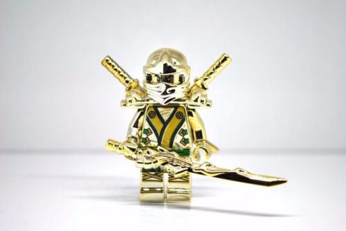 Minifigure Golden Lloyd Dragon Sword Machine Pad