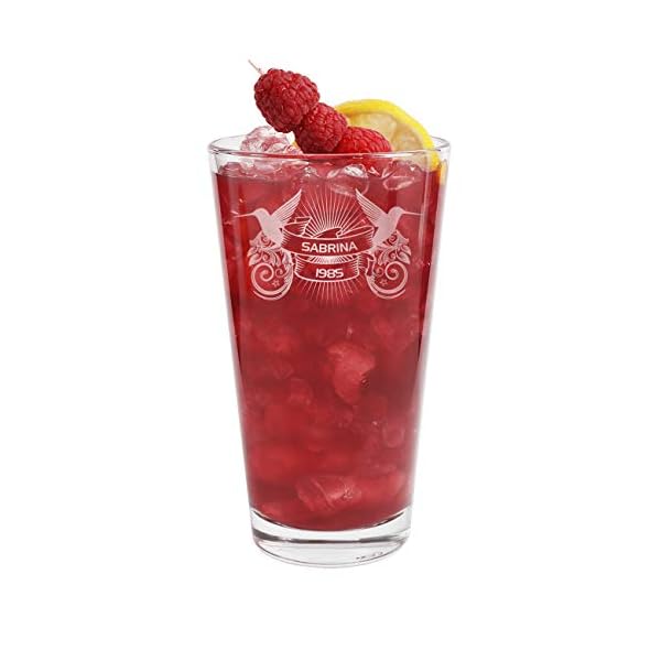 Herz & Heim® Cocktailglas mit Gravur des Namens und Geburtsjahr im karibischem Design