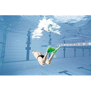 Schnorchelmasken 41XoEO0peaL. SS300 Dies sind die Flossen, auf die alle professionellen Schwimmer gewartet haben
Ihr innovatives Design verfügt über eine schräge Oberfläche und hydrodynamische Schlitze an der Oberseite, damit Sie mit einem schnelleren Beintritt und einer besseren Kontrolle schwimmen können
Die offene Ferse sorgt für die bestmögliche Flexibilität des Knöchels und ermöglicht schnellere Aufwärtsbewegungen und einen stärkeren Beintritt
