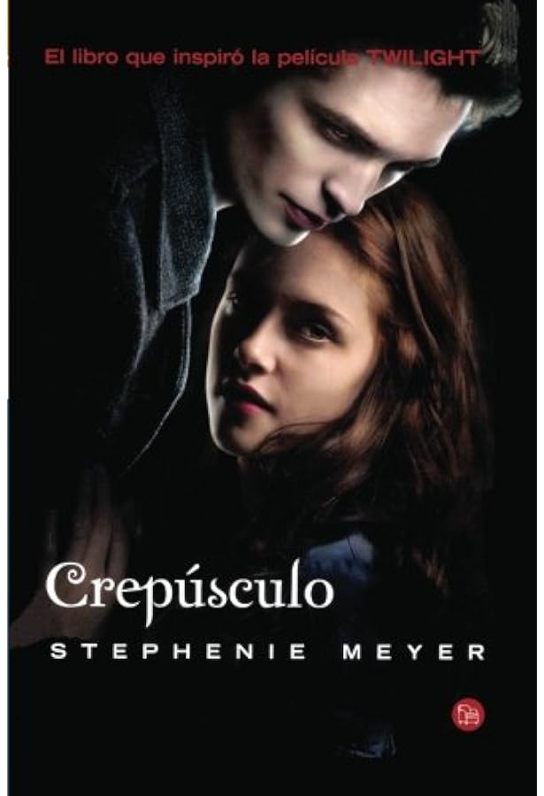 Amazon.com: Crepusculo: Un Amor Peligroso (Spanish Edition): 9781603963541: Stephenie Meyer, Jose Miguel Pallares: Books