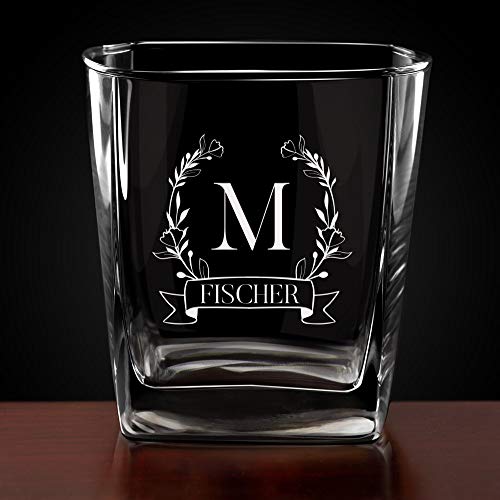 Maverton Whiskey Karaffe + 2/4 / 6er Whiskygläser Set mit Gravur - 700ml Whisky Dekanter - Geschenk zum Geburtstag für Damen - Monogramm 1 – Bild 4