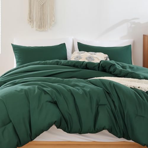 ROSGONIA Emerald Green Comforter Set Twin- 1 Comforter & 1 Pillowcase- Dark Green Twin Comforter Set for Women and Men- Reversible Soft Warm Lightweight Microfiber Comforter for All Season