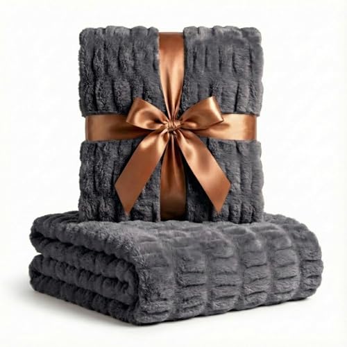Luxury Concepts Coperta leggera in finta pelliccia di coniglio, increspata, elegante, resistente alle pieghe, antistatica e lavabile, per divano e letto, 127 x 152,4 cm, grigio scuro