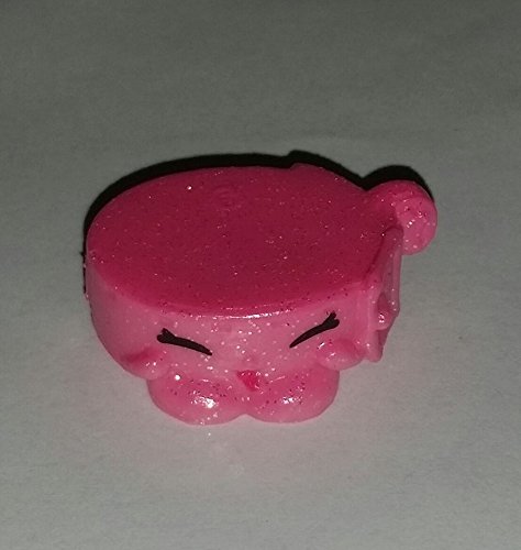 2016 SHOPKINS FIGURES - Little Pet Collar 4-074 Ultra Rare SEASON 4 by Moose Toys