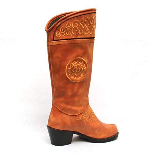 boots with yellow stitching