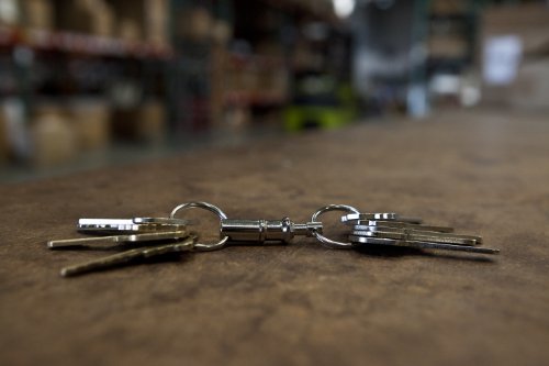 KEY-BAK Quick Release Side Slide, Pull Apart Key Chain Accessory with 2 Split Rings, Chrome Cylinder - Thumbnail 2