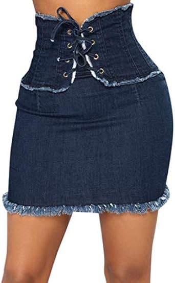 Mini-Jupe Grande Taille noire 36 cm en cuir de lady-laurence. Jupe cuir  Crazy-Outfits