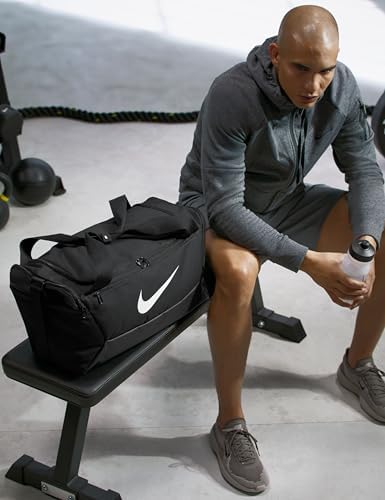 Nike brasilia muletón, adultos unissex, preto/preto/branco, 41 l