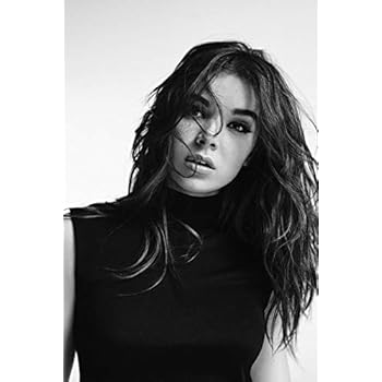Amazon Com Hailee Steinfeld Pop Singer Actress Hot Poster 12 X 12