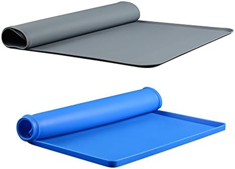 Silicone Pet Mat Feeding Tray - Waterproof Cushion for Holding Cats Dogs' Bowls Food Mat BPA Free Set of 2