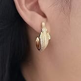 YWBMCYHPY Exaggerated Gold Alligator Pendant Earrings Charm Amphibian Reptile Crocodile Stud Earrings Fine Jewelry for Women Charm Animal Pendant Earrings Punk Statement Stud Earrings Jewelry
