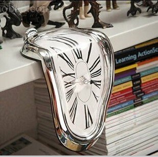 SINLOOG Melting Clock Table Melting Time Flow Desk Clock, Decorative & Funny, Salvador Dali Inspired Twisted clock clock Home Furnishing fashion creative clock The best gift for Christmas