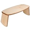 Questa panca da meditazione è davvero eccezionale, perfetta sia per essere utilizzata con un cuscino che senza. Anzi, senza cuscino riesce a garantire una <strong><b>postura davvero ottimale</b></strong> perché le ossa del bacino vanno proprio a coincidere con il bordo posteriore dove possono riposare evitando quindi l’insorgere di dolori. Il <strong><b>sedile</b></strong> di questa panca è <strong><b>inclinato</b></strong> in modo da permettere al bacino di allinearsi in modo del tutto automatico: così si evita anche l’insorgere di dolori alla zona lombare e alle ginocchia.
La postura corretta è favorita anche dalle <strong><b>gambe arrotondate</b></strong> di questa panca che permettono al corpo di dondolare e di trovare così il suo equilibrio.