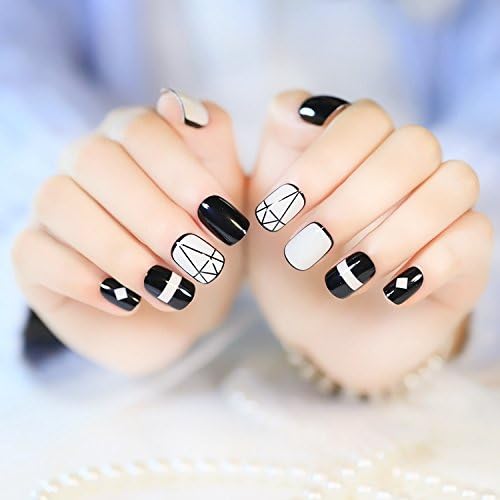 24 pcs 12 Different Sizes Short Full False Nail with Geometric Patterns Black and White with Glue Stickers