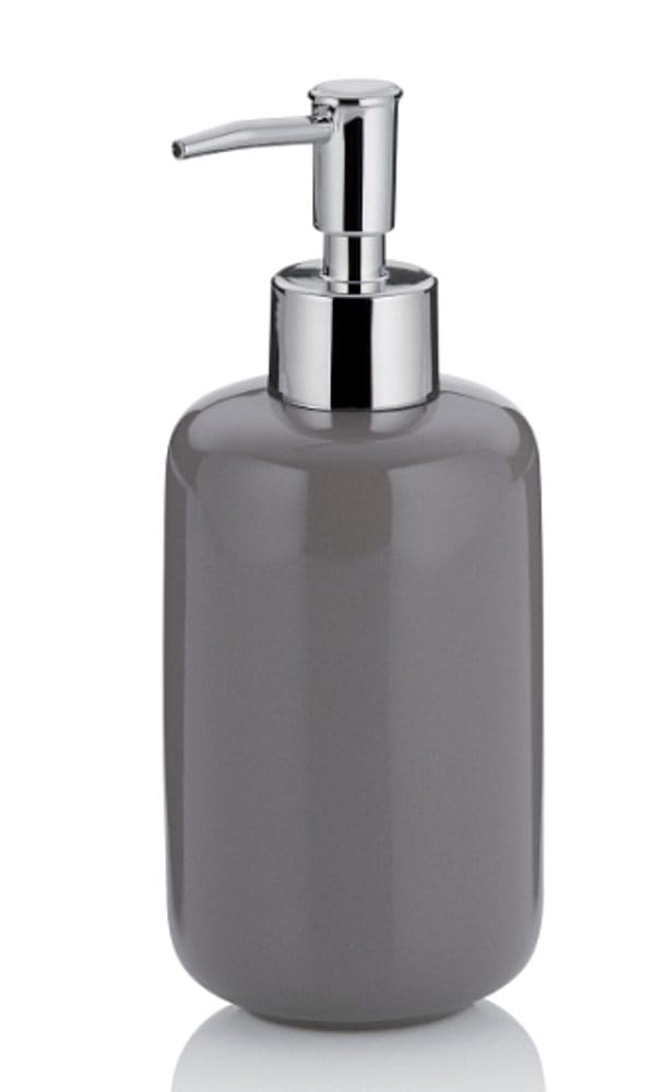 Kela Isabella, Plastic.