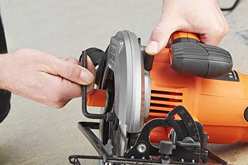 Sierra Circular 1500W, velocidad 5.500 rpm, diámetro de disco 190mm, corte a bisel 0-45°, Incluye guía lateral para corte recto y llave hexagonal, CS1550