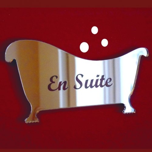 Super Cool Creations En Suite Bath & Bubbles Mirror Signs - 60cm x 32cm